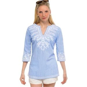 Gretchen Scott Blue White Stripe Pinstripe Coral Reef
Coastal Tunic Blouse S